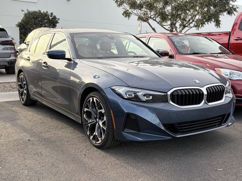 Certified 2025 BMW 330i Sedan image 3