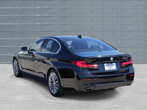 Used 2023 BMW 530i w/ Convenience Package RWD image 3