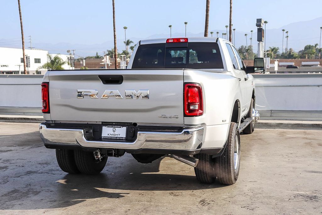 New 2026 RAM 3500 Tradesman AWD/4WD image 9