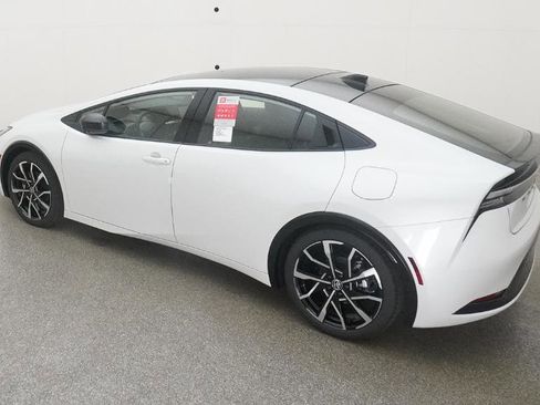 New 2026 Toyota Prius Plug-In Hybrid image 11