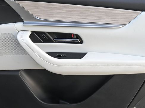 Certified 2024 MAZDA CX-90 Plug-In Hybrid w/ Premium Plus image 21