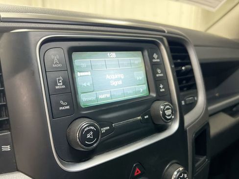 Used 2015 RAM 2500 Tradesman w/ Chrome Appearance Group AWD/4WD image 14