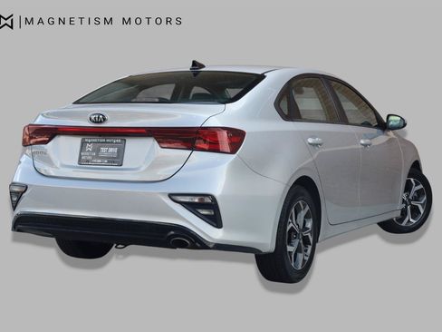 Used 2019 Kia Forte LXS FWD image 8