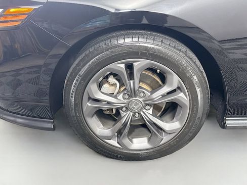 Certified 2023 Honda Accord EX image 39