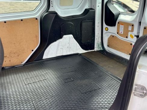 Used 2016 Ford Transit Connect XL image 17