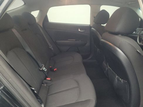 Used 2016 Kia Optima LX w/ Option Group 014 FWD image 19