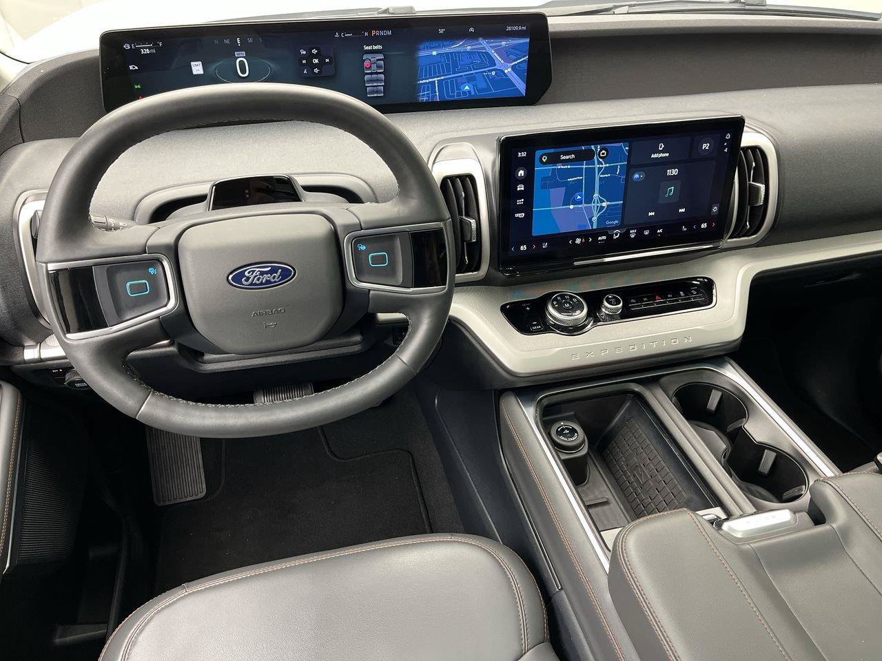 Certified 2025 Ford Expedition Active AWD/4WD image 17