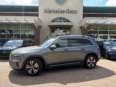 Used 2026 Mercedes-Benz GLB 250 image 1