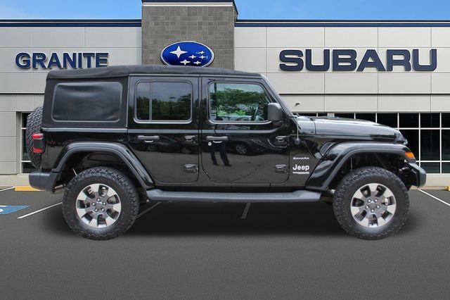 Used 2018 Jeep Wrangler Unlimited Sahara AWD/4WD image 10