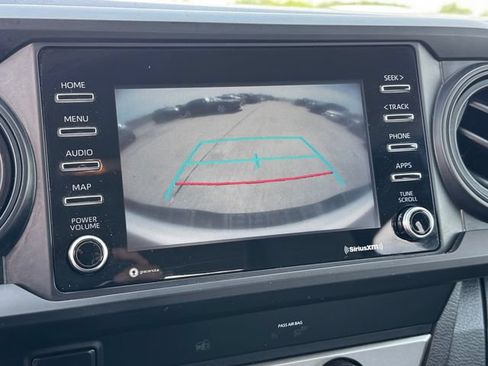 Used 2022 Toyota Tacoma SR RWD image 18