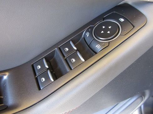 Certified 2025 Ford Explorer Active w/ Active Comfort Package image 10