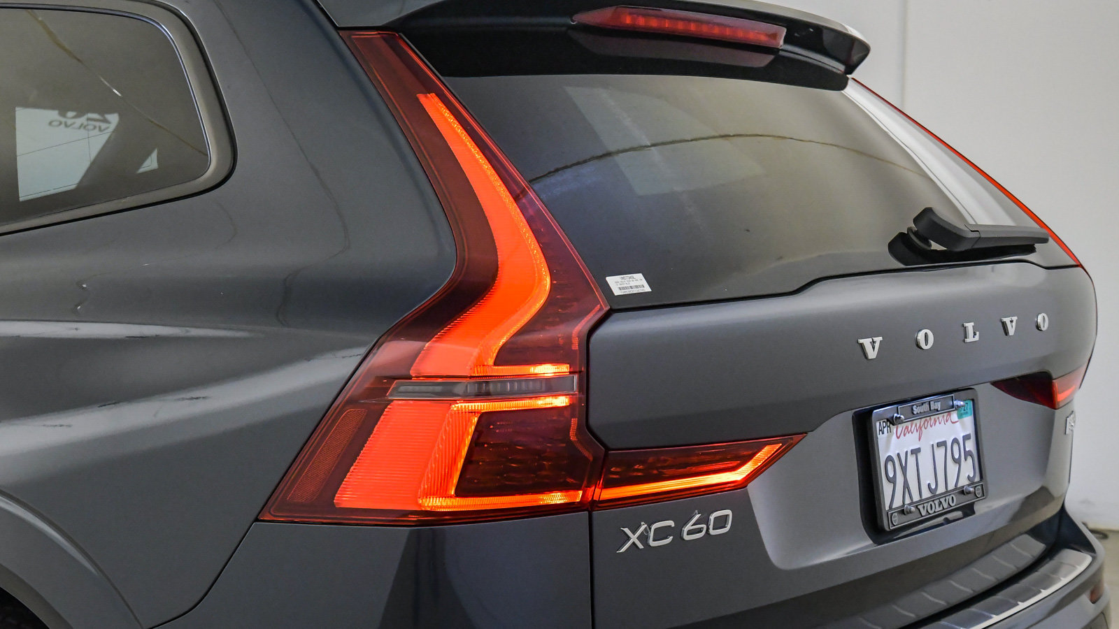 Certified 2026 Volvo XC60 B5 Plus w/ Protection Package Premier AWD/4WD image 12