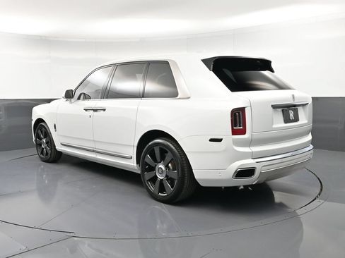 Certified 2019 Rolls-Royce Cullinan AWD/4WD image 3