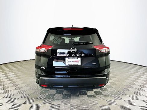 New 2026 Nissan Rogue S image 9