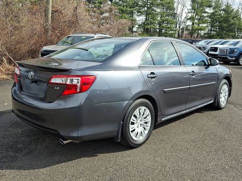 Used 2012 Toyota Camry LE image 6