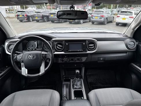 Used 2017 Toyota Tacoma SR5 w/ Tow Package image 14
