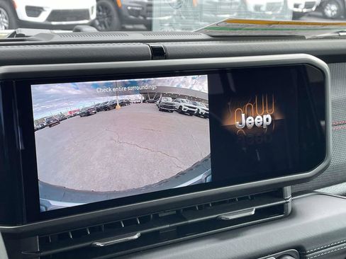 New 2026 Jeep Wrangler Unlimited Rubicon AWD/4WD image 36
