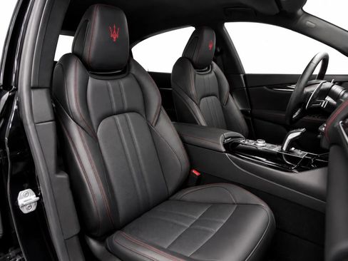 Used 2022 Maserati Levante Modena S AWD/4WD image 19