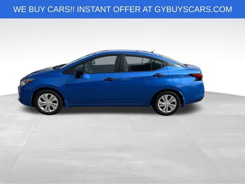 Used 2020 Nissan Versa S FWD image 3