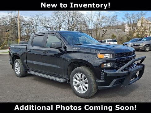 Used 2021 Chevrolet Silverado 1500 Custom image 1