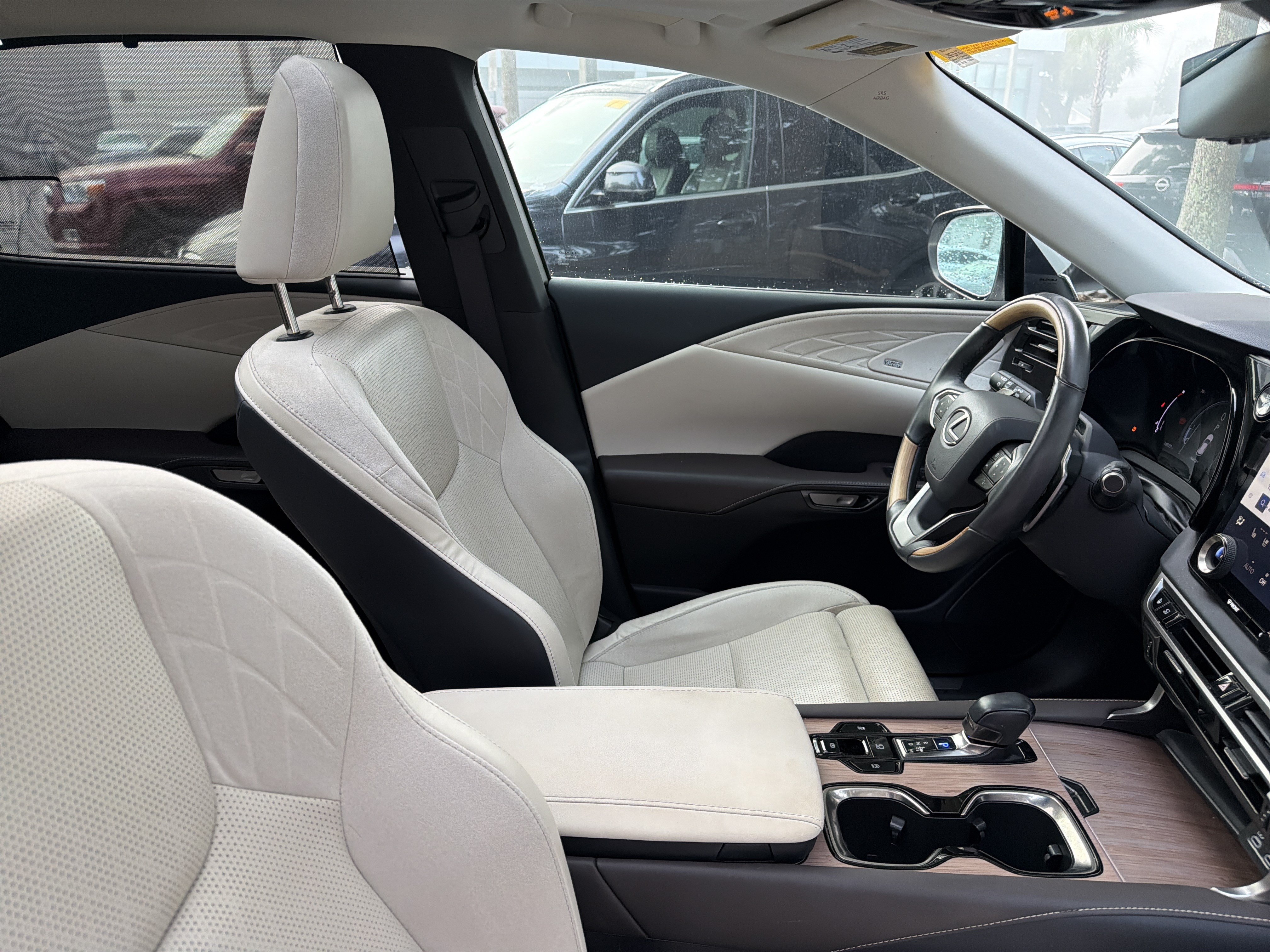 Used 2024 Lexus RX 350 FWD w/ Convenience Package image 44