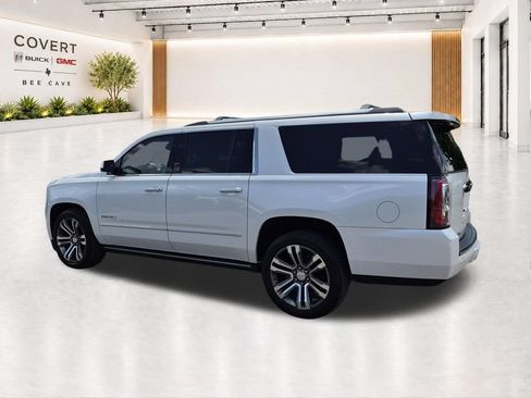 Used 2019 GMC Yukon XL Denali w/ Denali Ultimate Package AWD/4WD image 10