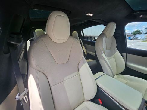 Used 2023 Tesla Model X AWD/4WD image 59