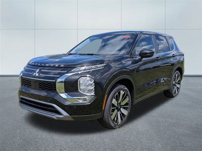 New 2025 Mitsubishi Outlander SE