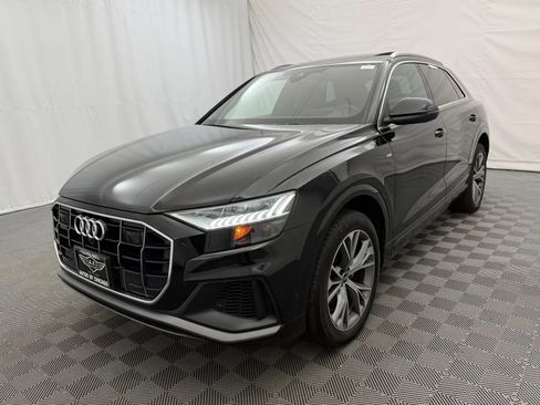 Used 2022 Audi Q8 Prestige AWD/4WD image 2