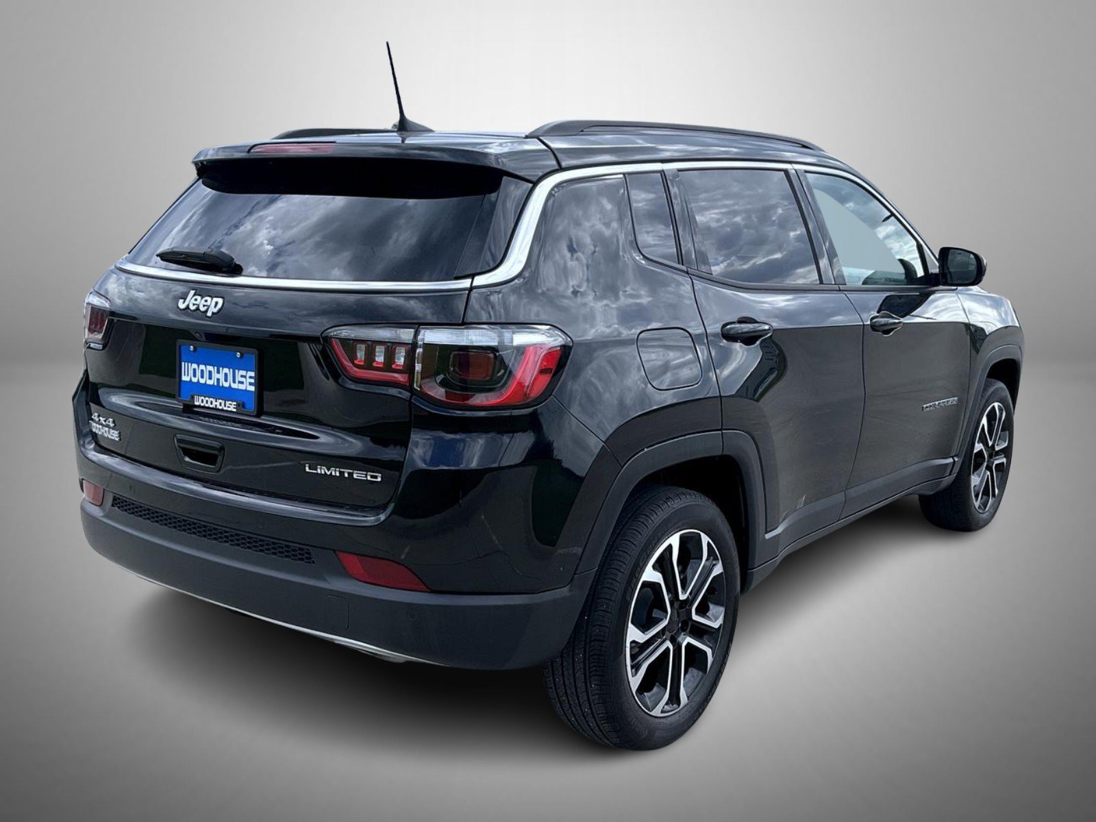 Used 2023 Jeep Compass Limited AWD/4WD image 5