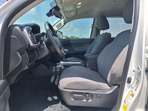 Used 2023 Toyota Tacoma SR5 RWD image 11