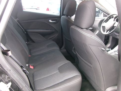 Used 2016 Dodge Dart SXT image 11