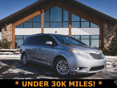Used 2017 Toyota Sienna XLE Premium
