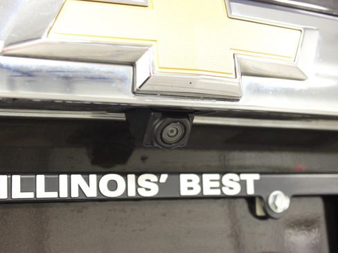 Used 2018 Chevrolet Traverse LT image 11