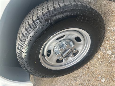 Used 2022 Ford F350 XL w/ Power Equipment Group image 24