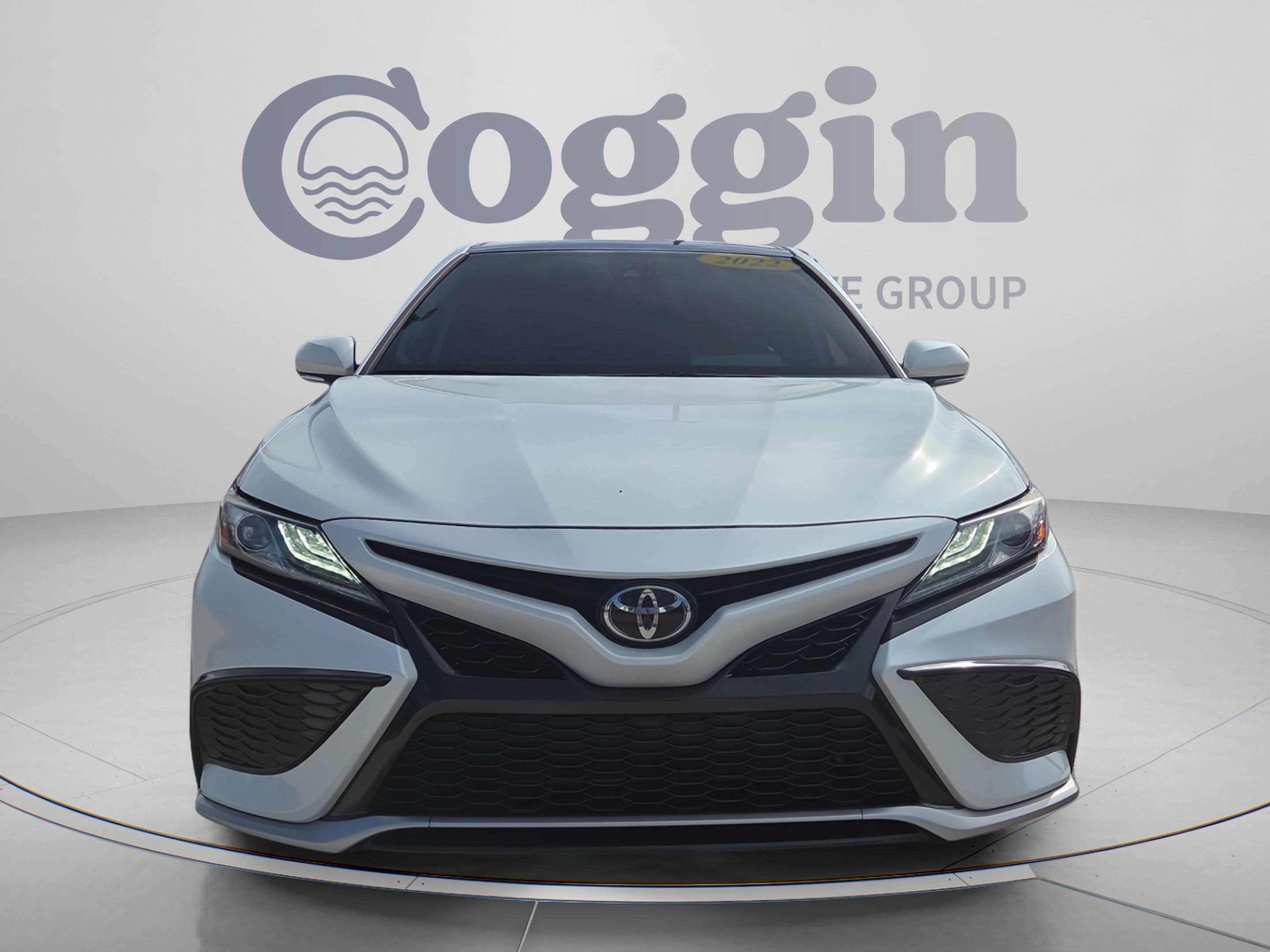 Used 2022 Toyota Camry XSE w/ Navigation Package FWD image 8