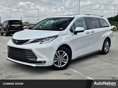 Used 2022 Toyota Sienna Limited