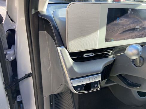 Used 2022 Hyundai Ioniq 5 SEL image 16