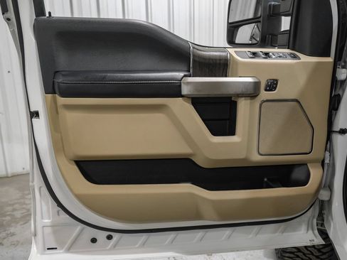 Used 2020 Ford F350 Lariat w/ Lariat Ultimate Package AWD/4WD image 43