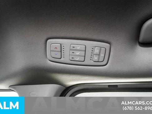 Used 2024 Kia Carnival LX image 50