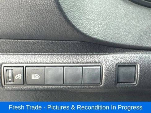 Used 2020 Toyota Corolla SE FWD image 16
