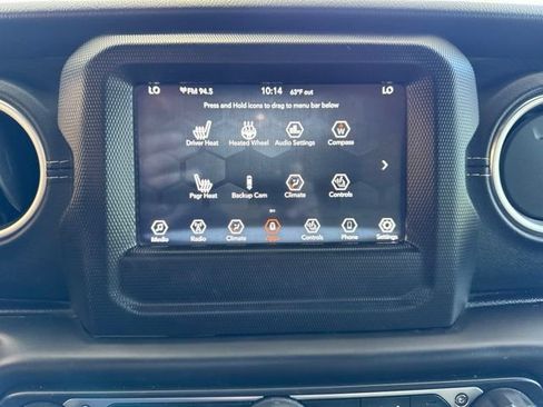 Used 2018 Jeep Wrangler Unlimited Sahara w/ Cold Weather Group AWD/4WD image 19