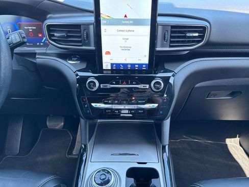 Used 2022 Ford Explorer ST w/ Equipment Group 401A AWD/4WD image 13