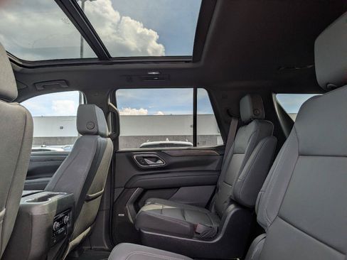 Used 2024 Chevrolet Tahoe LT w/ LT Signature Package AWD/4WD image 9