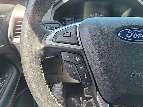 Used 2024 Ford Edge ST AWD/4WD image 25