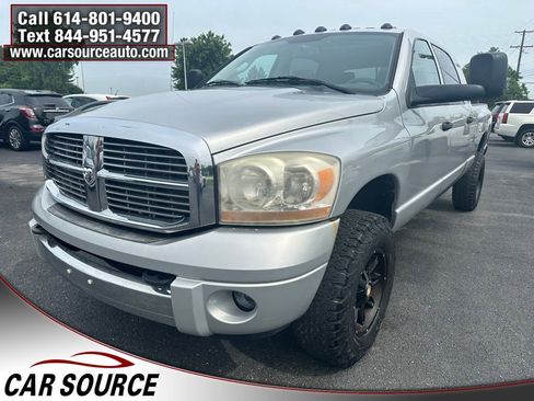 Used 2006 Dodge Ram 2500 Truck Laramie w/ Protection Group AWD/4WD image 2