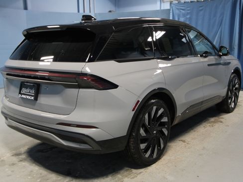 New 2026 Lincoln Nautilus Reserve image 38