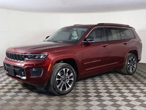 Used 2022 Jeep Grand Cherokee L Overland w/ Advanced Protech Group III image 14