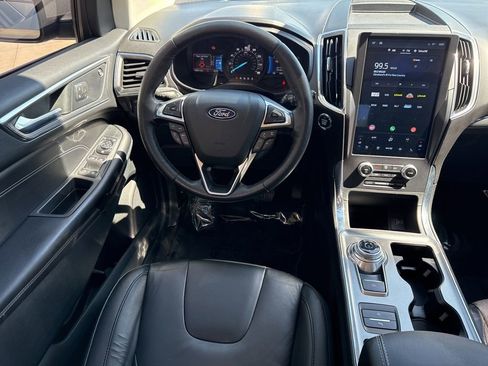 Used 2022 Ford Edge Titanium AWD/4WD image 22