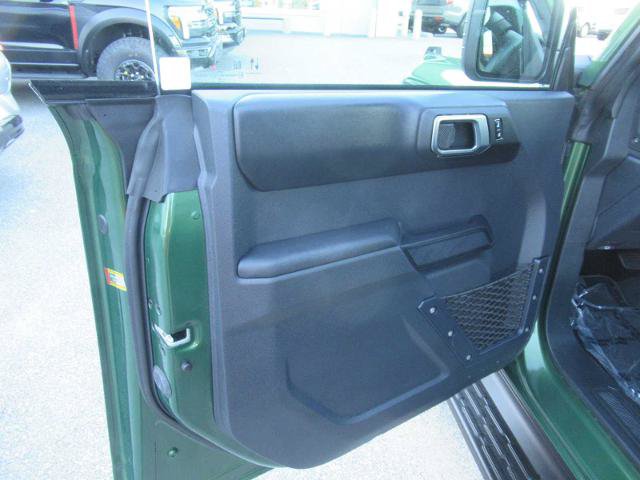 Certified 2025 Ford Bronco Outer Banks w/ Black Appearance Package AWD/4WD image 15